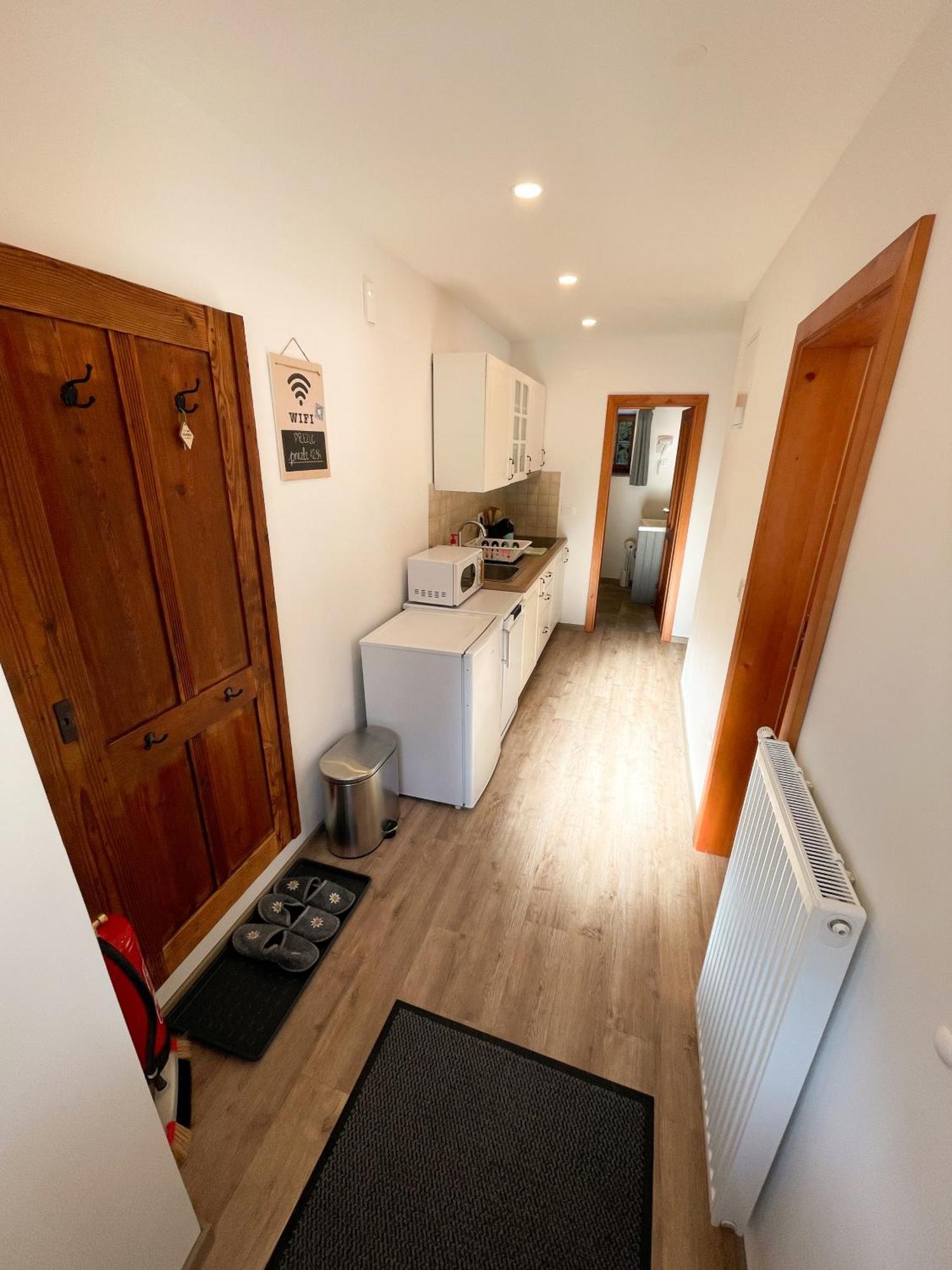 Apartment House Prezlc 크라니스카고라 외부 사진